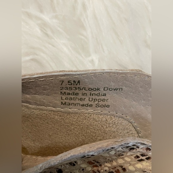 Diba True Look Down Genuine Leather Snake Print Slip On Block Heel Boots Sz 7.5 - Picture 13 of 13